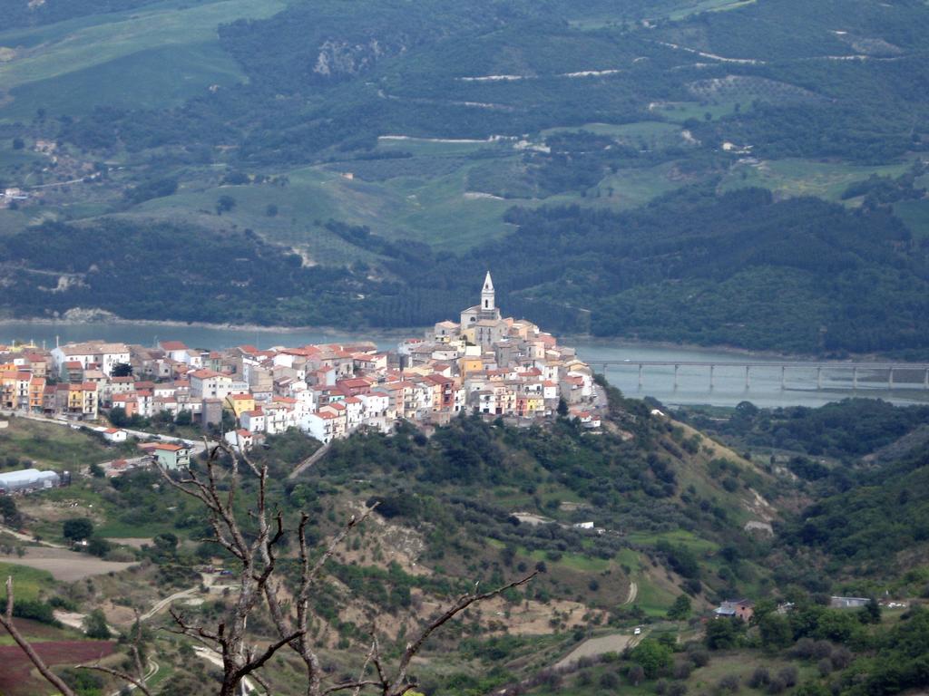 Bed&Breakfast da Tina Guardialfiera Bagian luar foto